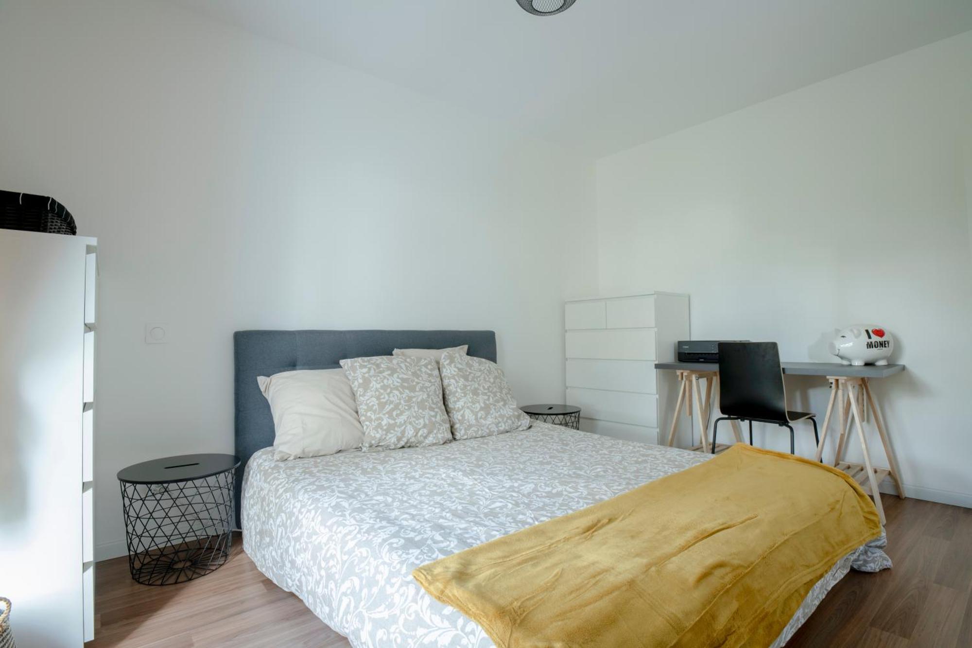 T2 Cosy Bordeaux - Tram & Parking Apartment Cenon Bagian luar foto
