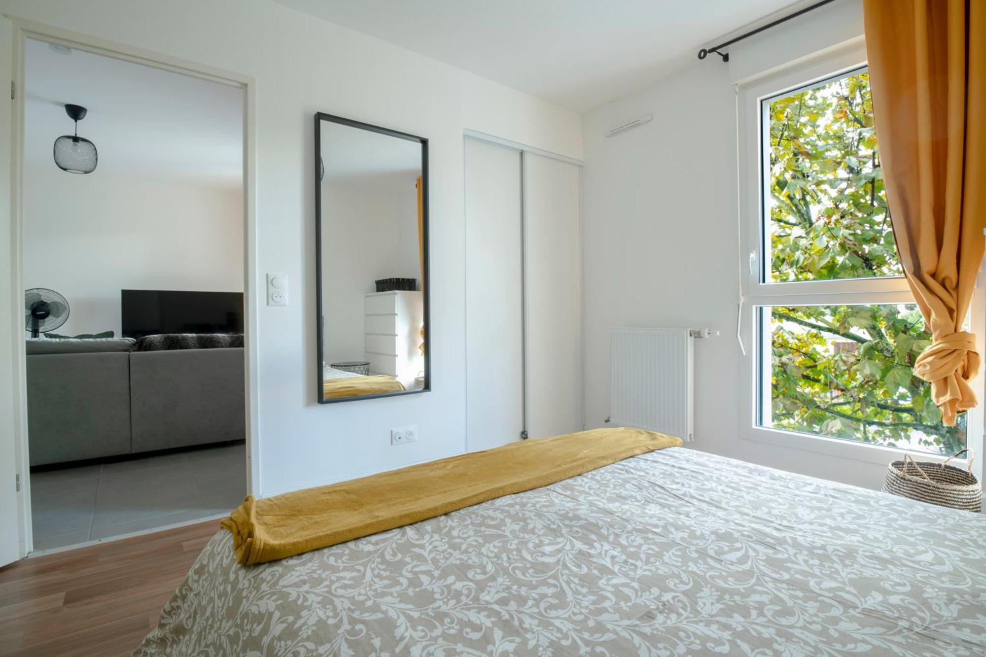 T2 Cosy Bordeaux - Tram & Parking Apartment Cenon Bagian luar foto